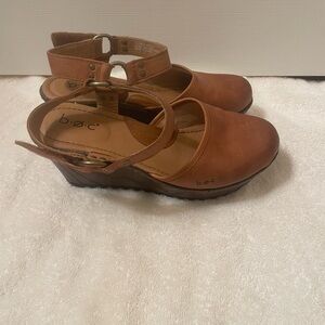 B.O.C. Light Brown Rina Wedge Clog Sandals - Women’s 6 M